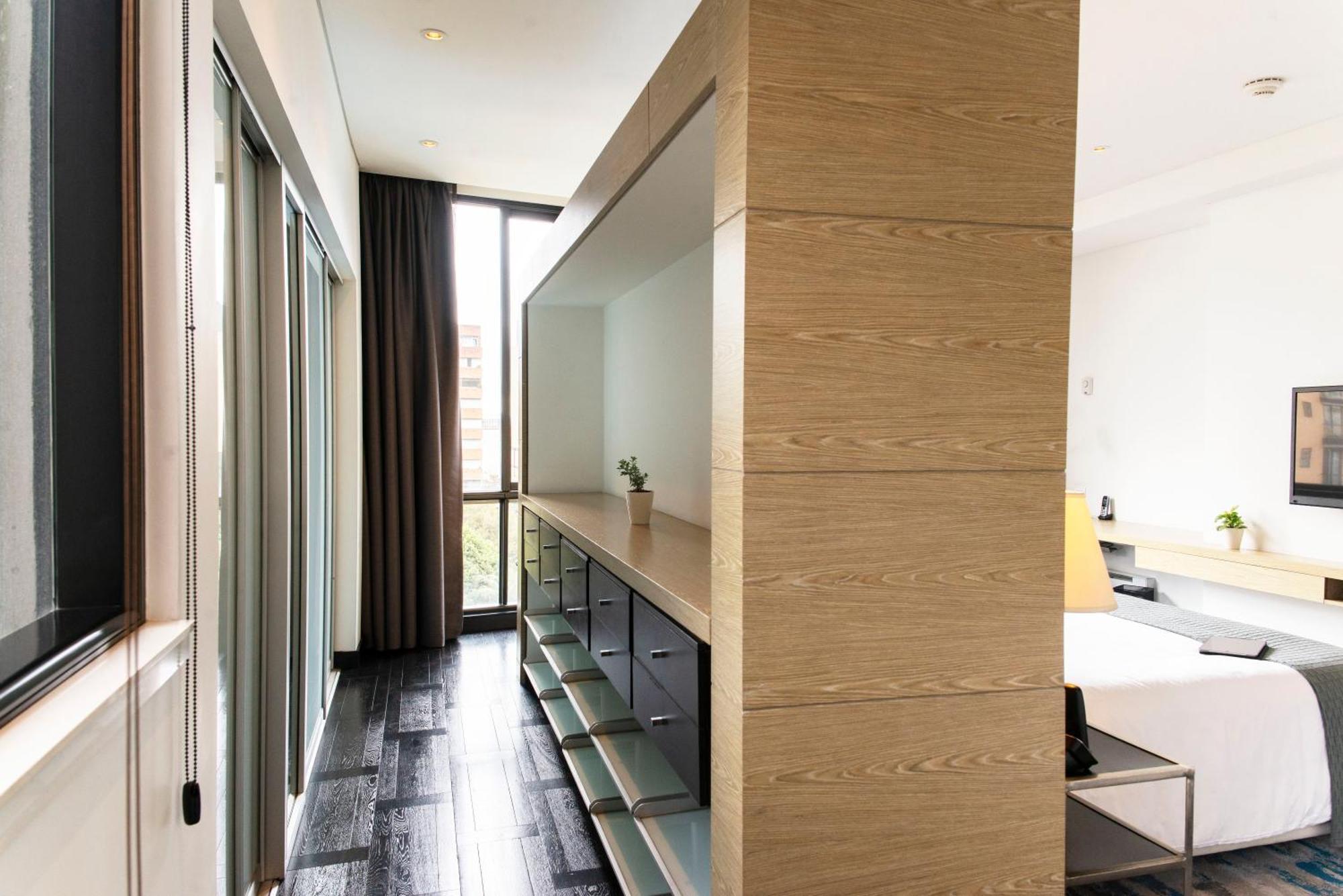 8010 Urban Living- Luxury Home Experience Bogotá Exteriör bild